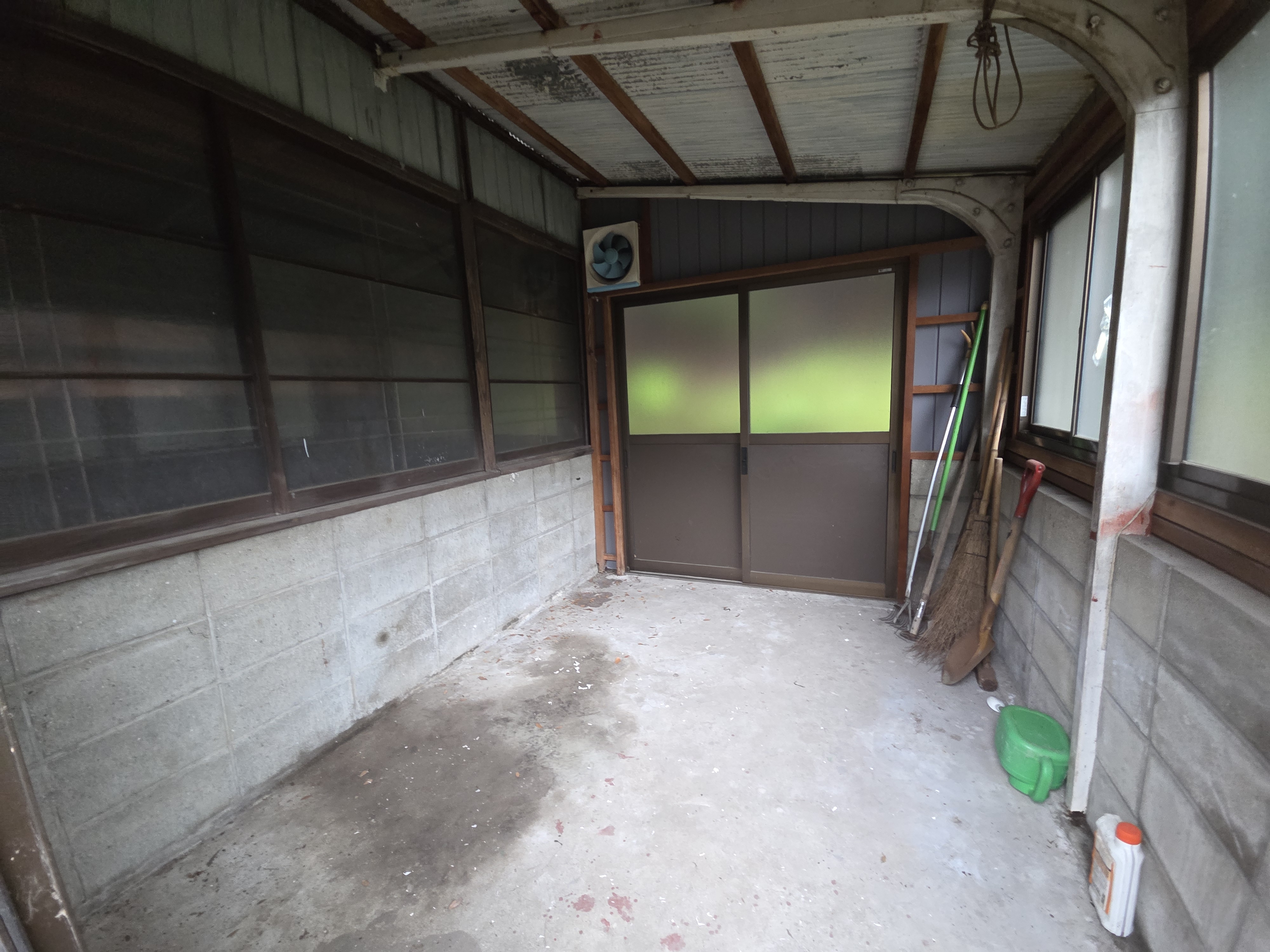納屋