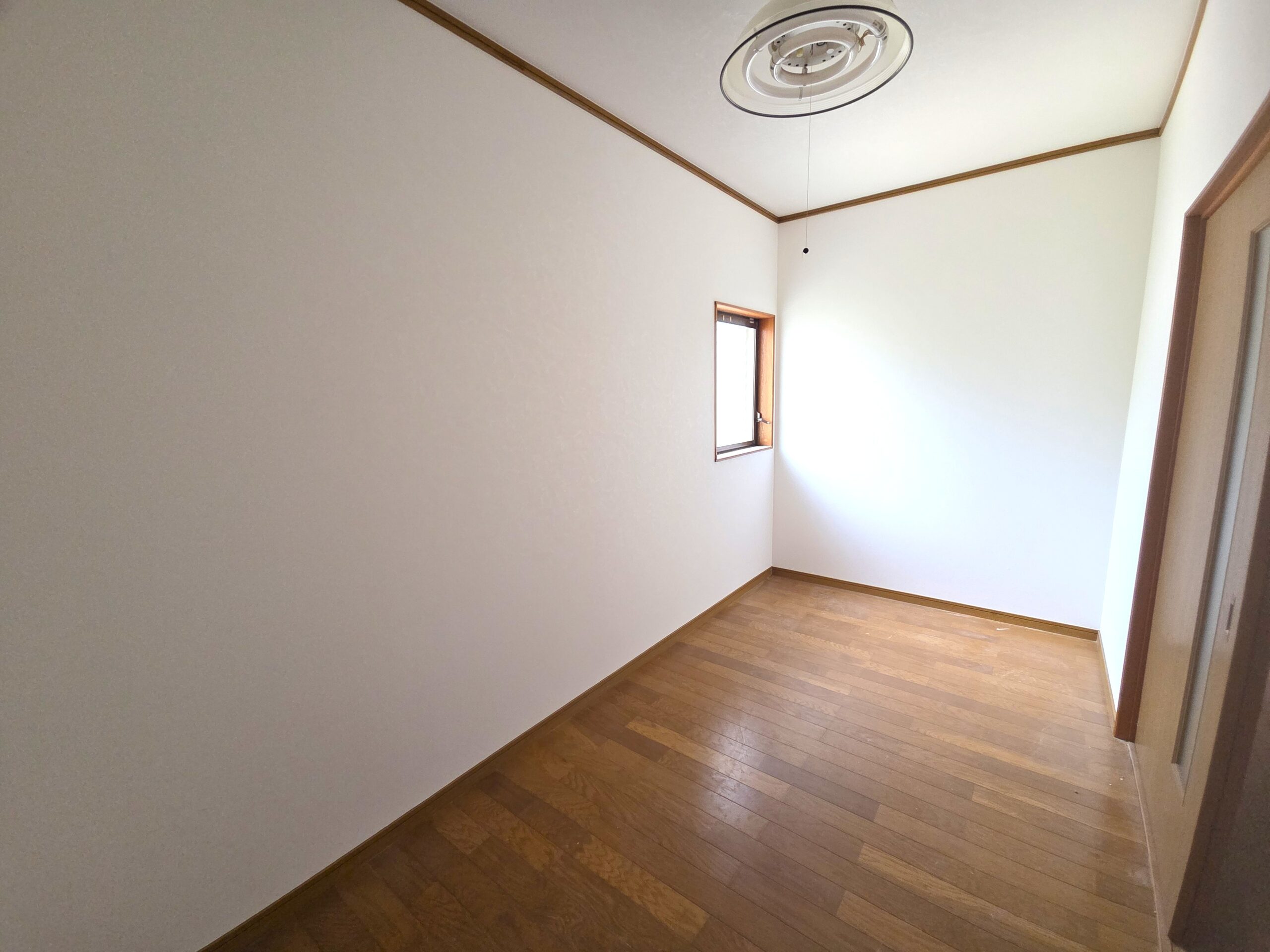 2F 洋室4帖