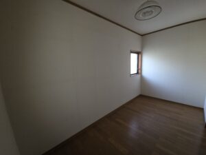 2F　洋室4帖